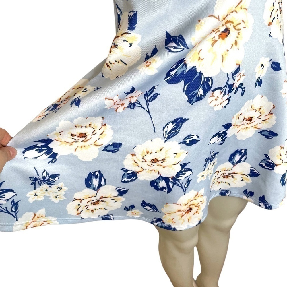 NWT Floral Scuba Sleeveless Skater dress 🌎 - Picture 2 of 9
